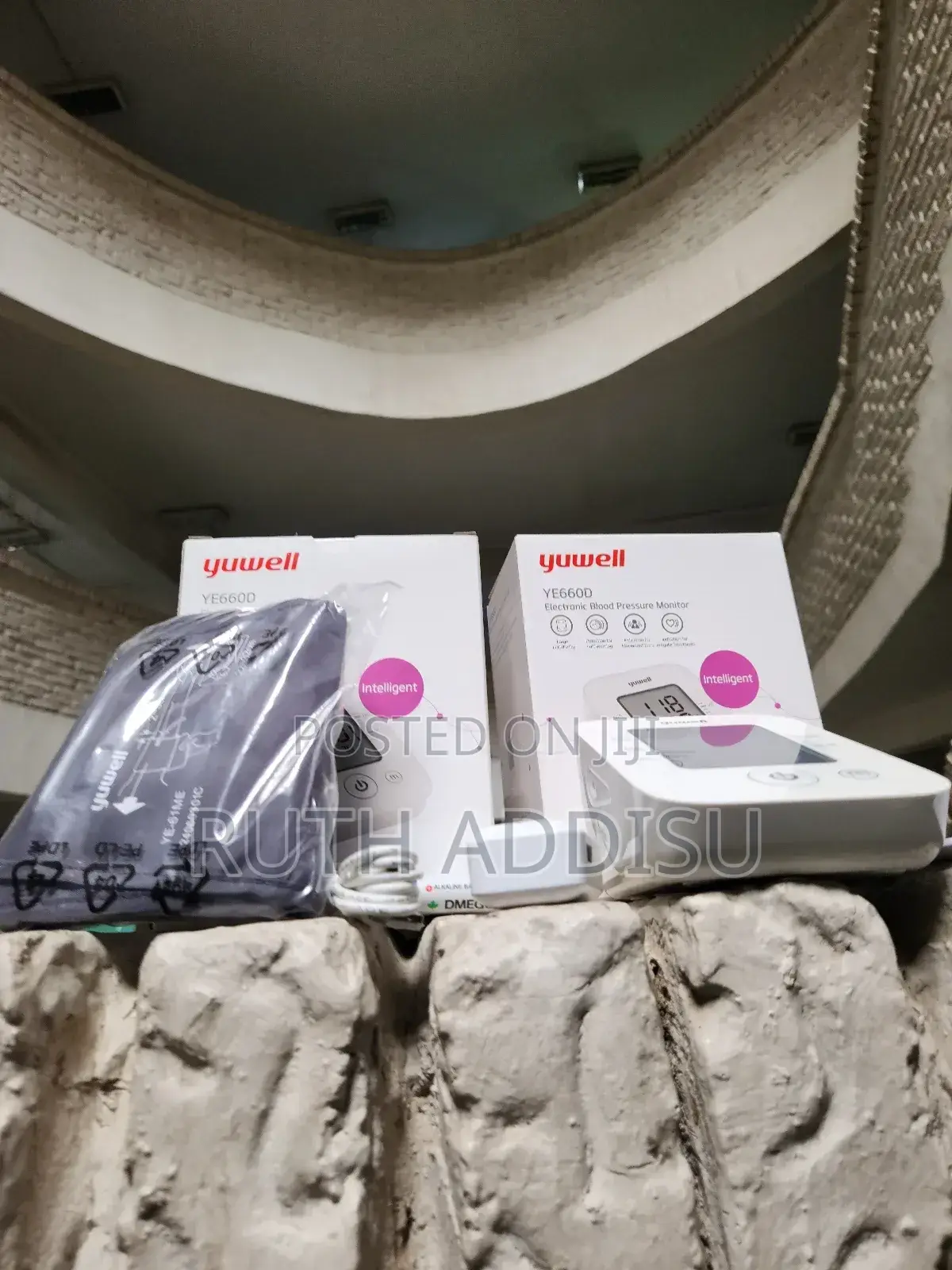 Digital Blood Pressuer Monitor走出packed New Bp Safe Bp Monitr