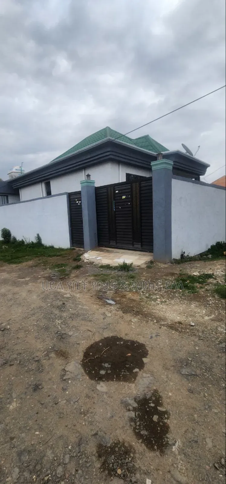 Furnished 4bdrm Villa in Legetafo Area, Oromia-Finfinne for sale