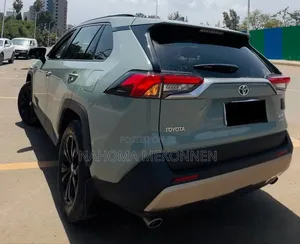 Toyota RAV4 Hybrid 2024