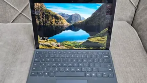 New Laptop Apple MacBook 8GB Intel Core I7 SSD 256GB