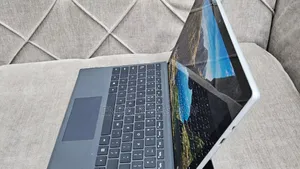 New Laptop Apple MacBook 8GB Intel Core I7 SSD 256GB