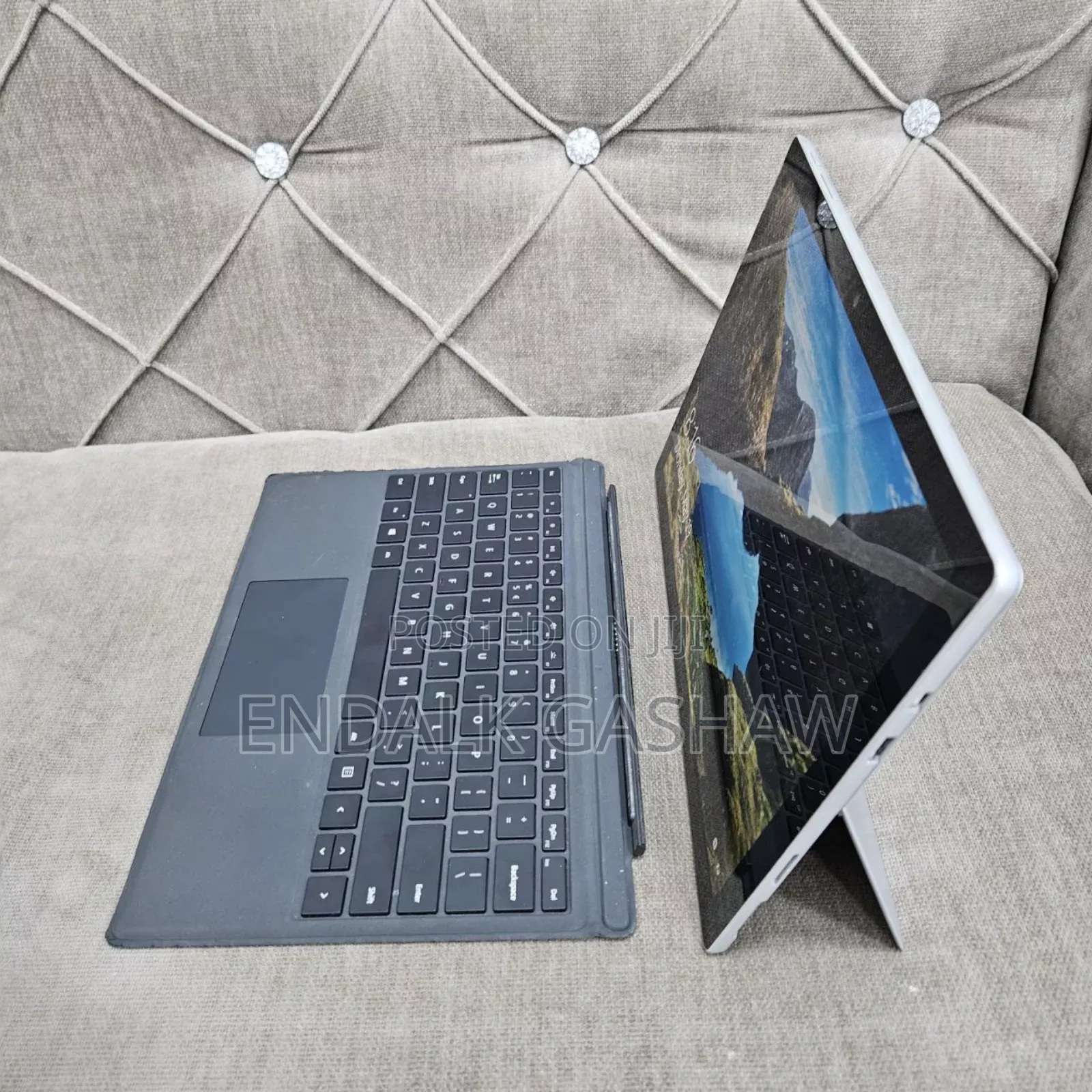 New Laptop Apple MacBook 8GB Intel Core I7 SSD 256GB