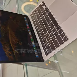 New Laptop Apple MacBook Pro M1 16GB SSD 512GB