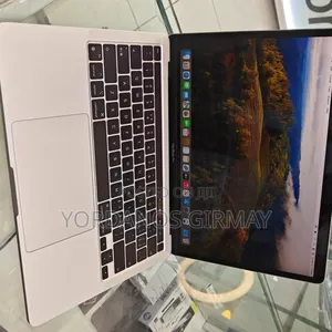 New Laptop Apple MacBook Pro M1 16GB SSD 512GB