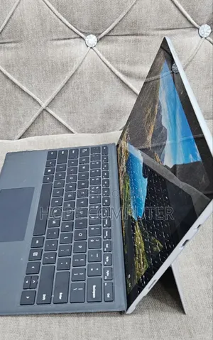 New Laptop Microsoft Surface Pro 6 8GB Intel Core I7 SSD 256GB