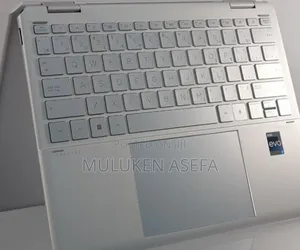 New Laptop HP Spectra 13 16GB Intel Core I5 SSD 1T