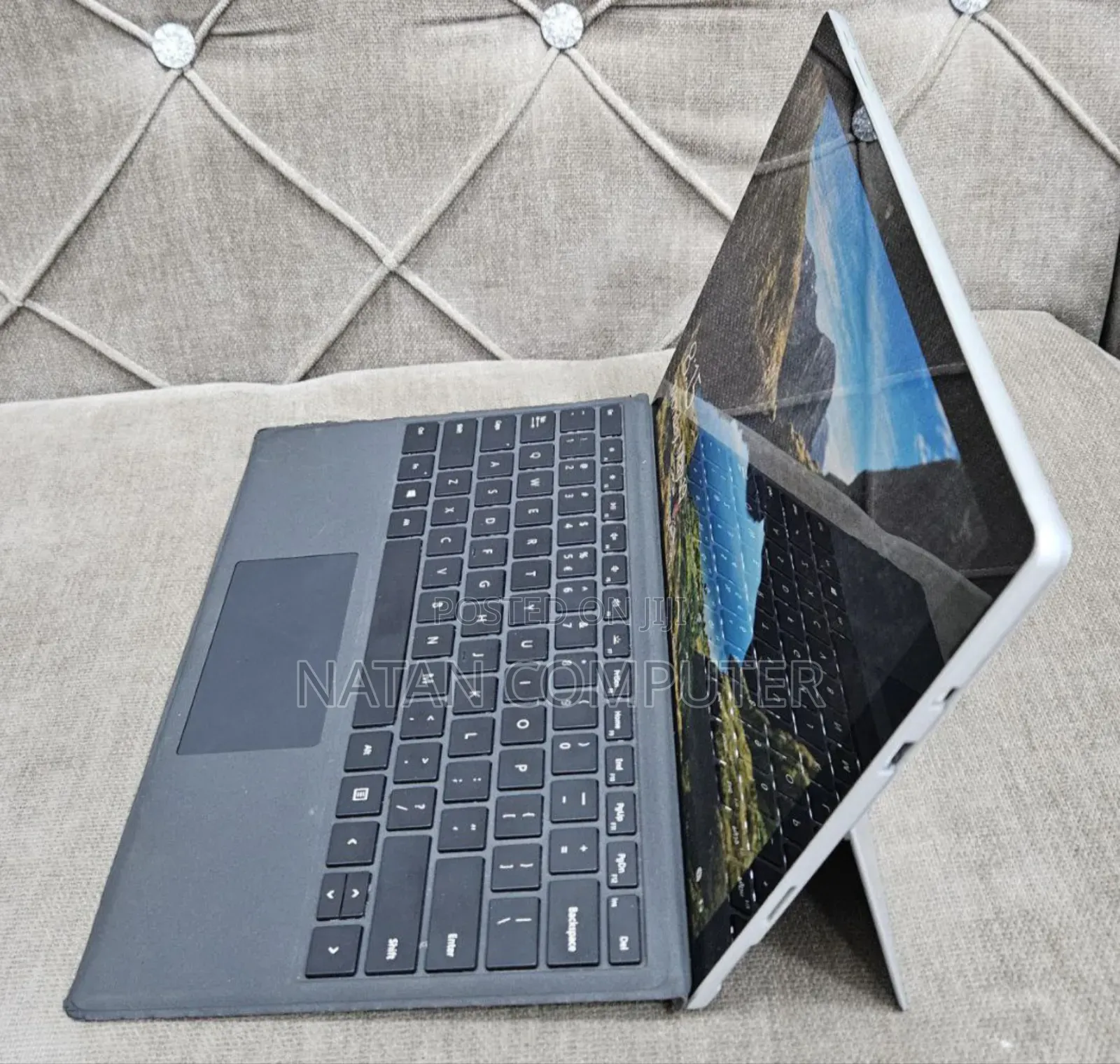 New Laptop Microsoft Surface Pro 6 8GB Intel Core I7 SSD 256GB