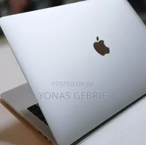 New Laptop Apple MacBook Pro 2018 8GB Intel Core i5 SSD 256GB