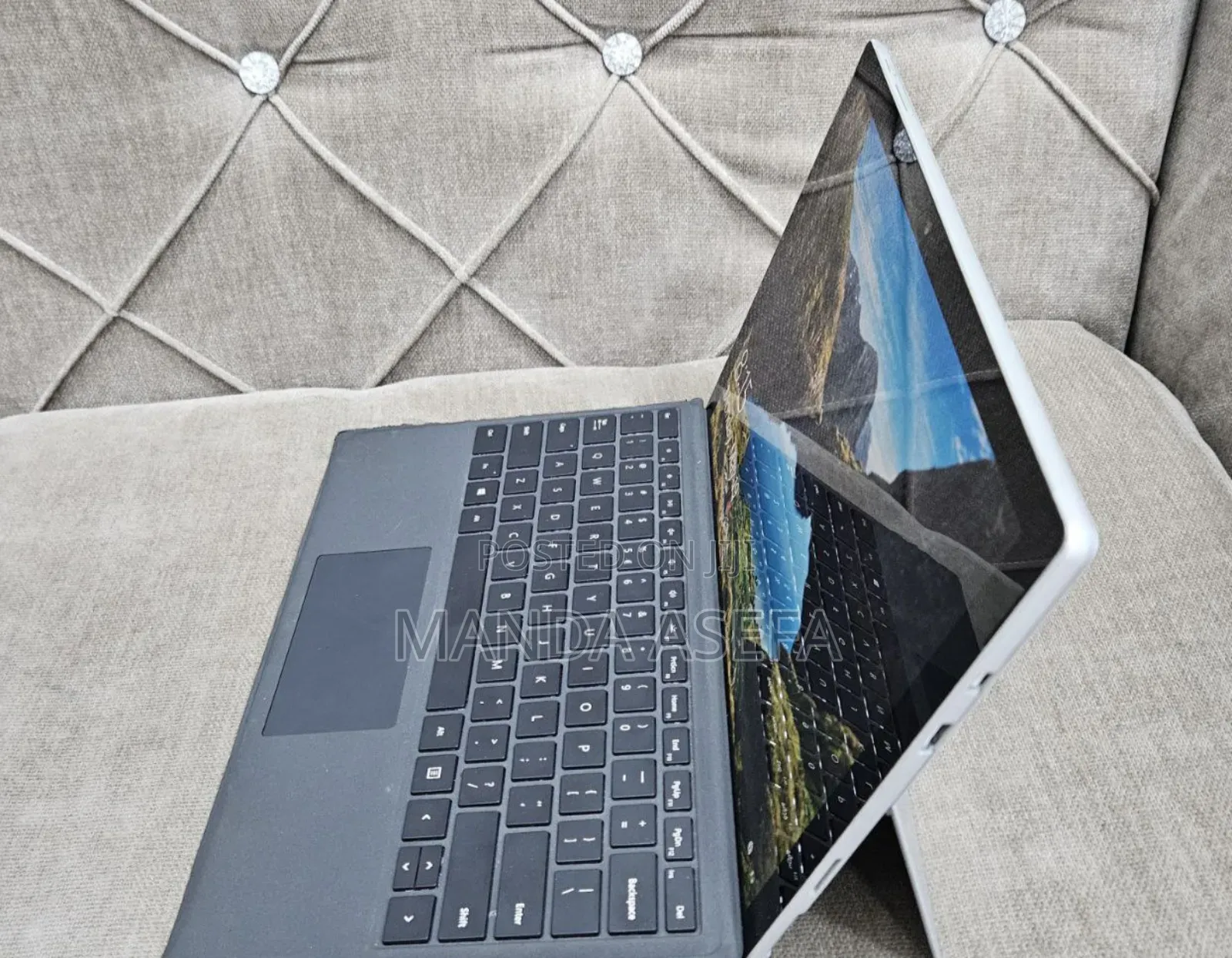 New Laptop Microsoft Surface Pro 6 8GB Intel Core I7 SSD 256GB