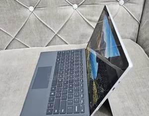 New Laptop Microsoft Surface Pro 6 8GB Intel Core I7 SSD 256GB