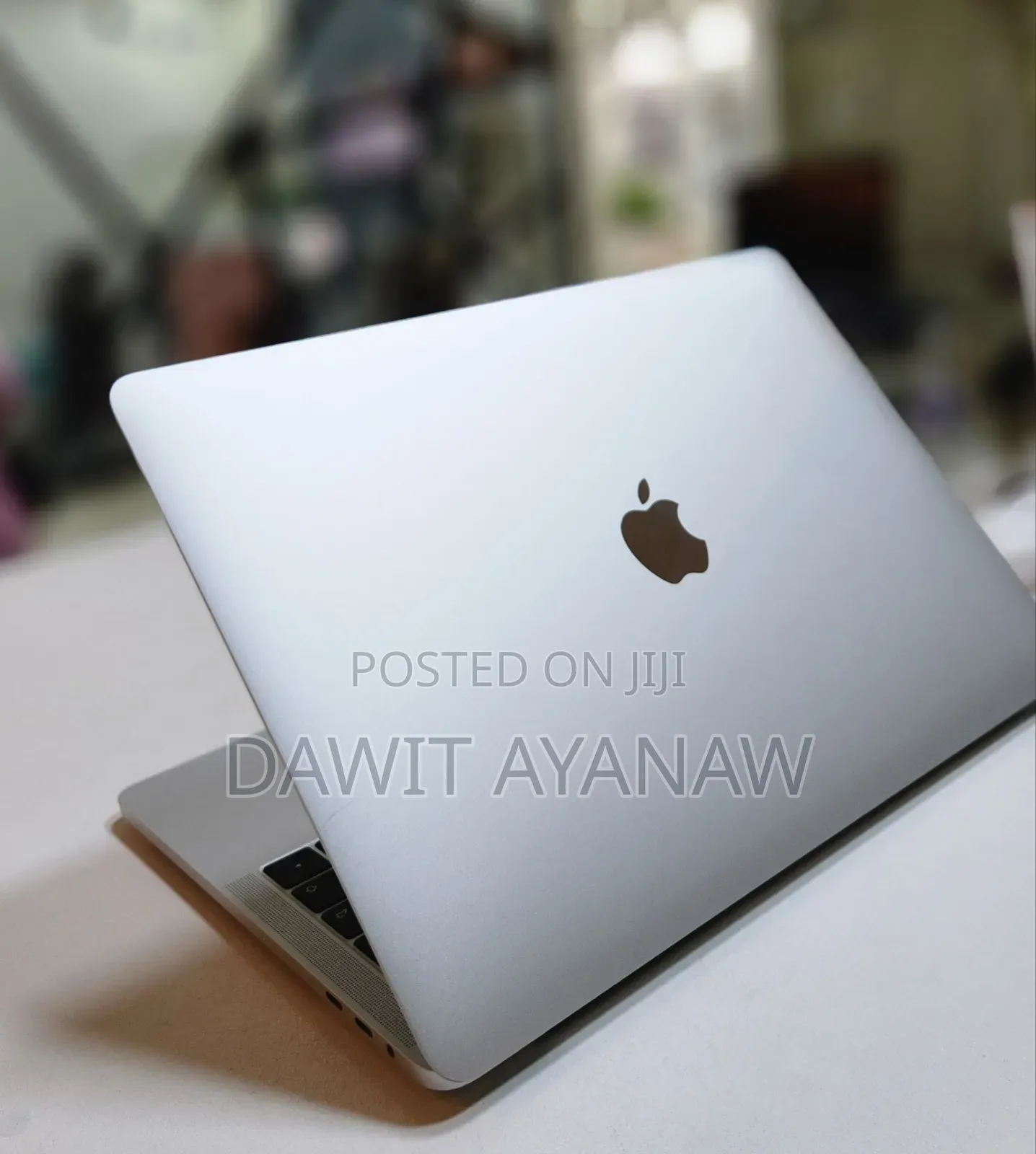 New Laptop Apple MacBook Pro 2018 8GB Intel Core I5 SSD 256GB