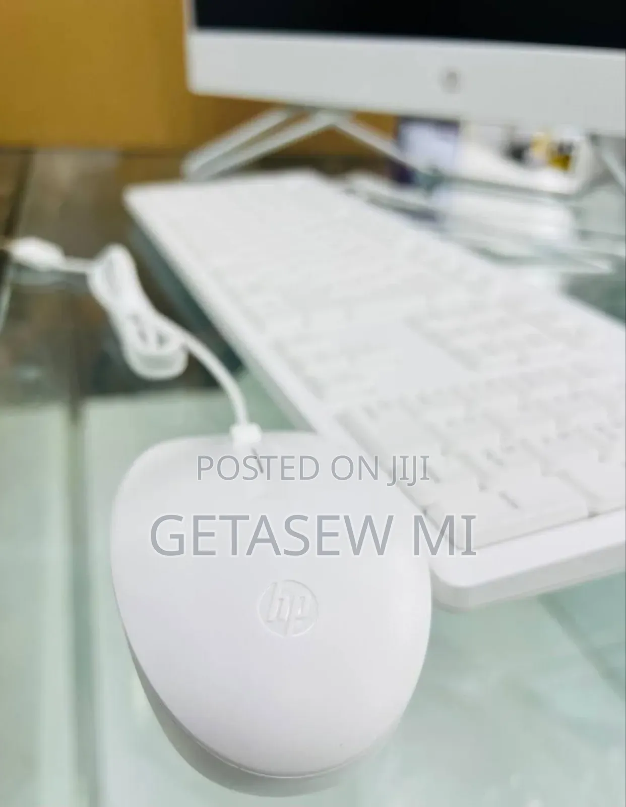 New HP 200 G4 22 All-in-One 8GB Intel Core I7 SSD 512GB