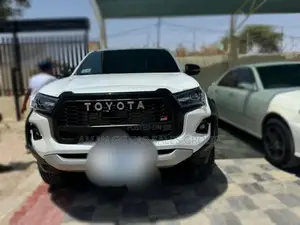 New Toyota Hilux 2024 White