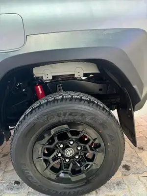 New Toyota Hilux 2024 White