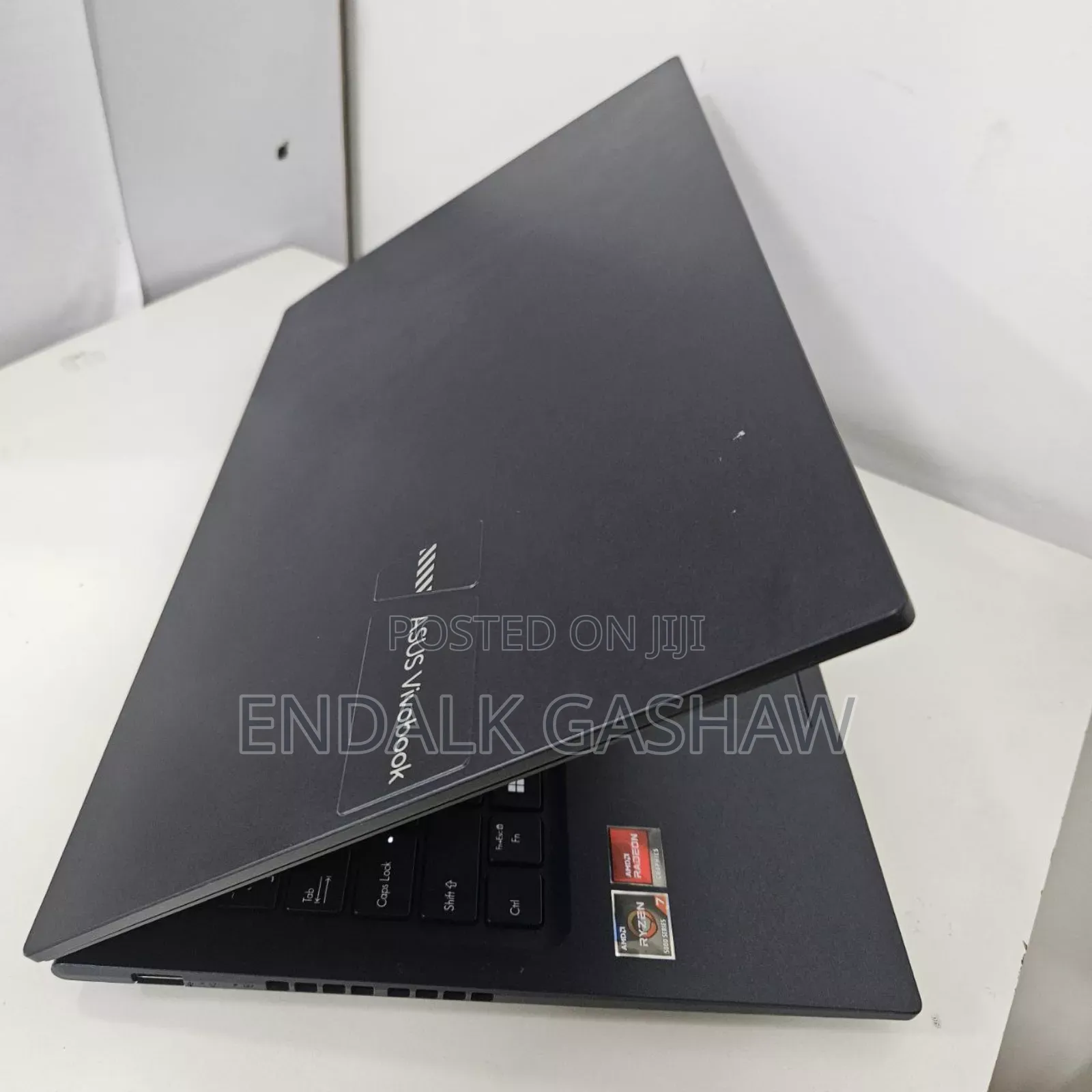 New Laptop Asus Vivobook 16 16GB AMD Ryzen 7 SSD 512GB