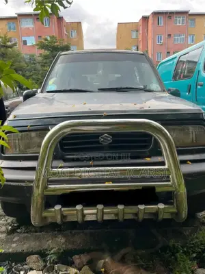 Photo - Suzuki Vitara 1992 Blue