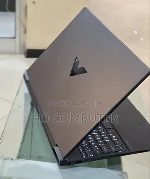 New Laptop HP Victus 15 16GB AMD Ryzen 7 SSD 1T