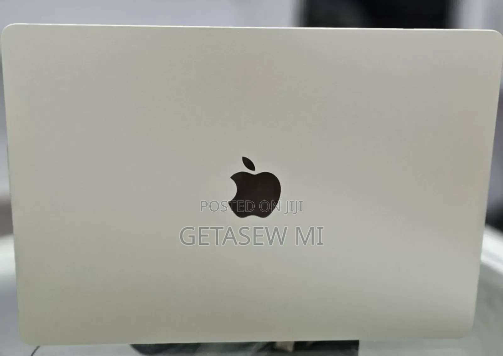New Laptop Apple MacBook Air 2024 M3 15-Inch 8GB Apple M3 SSD 256GB