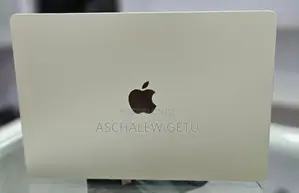 New Apple MacBook Air 2024 M3 15-Inch 8GB Intel Core M3 SSD 256GB