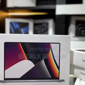 New Laptop Apple MacBook 16GB Intel Core I7 SSD 512GB