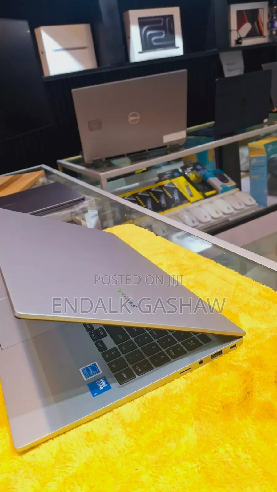 New Samsung Galaxy Book3 Pro 360 16" 16GB Intel Core I7 SSD 512GB