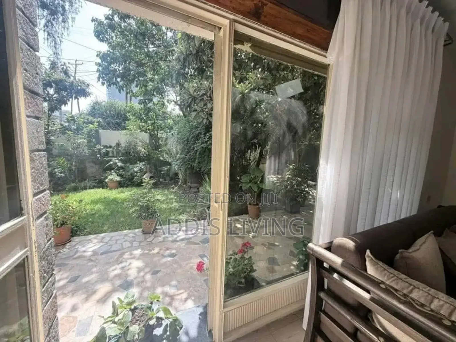 Furnished 3bdrm Villa in Bole for rent
