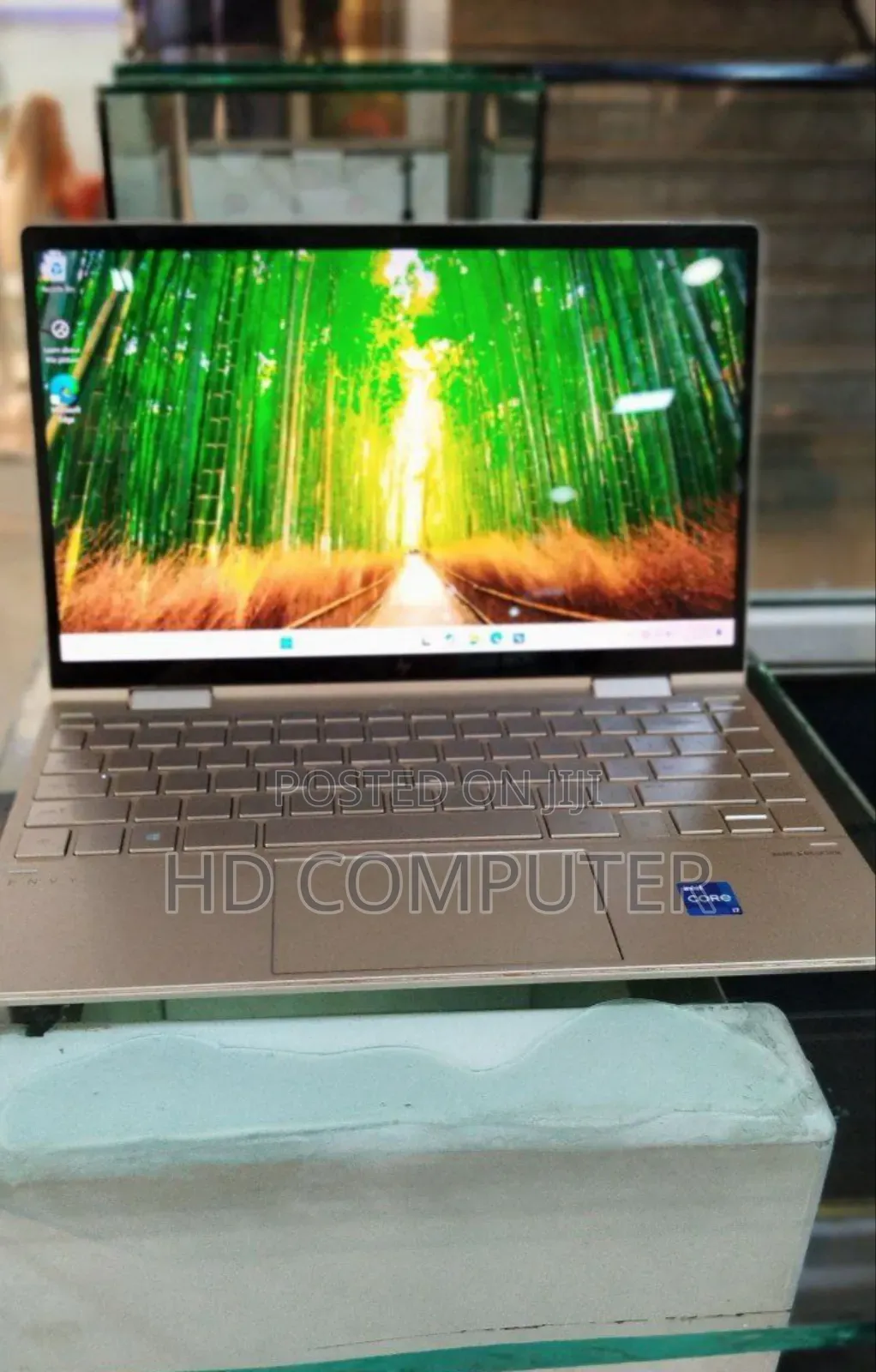 New Laptop HP Envy X360 8GB Intel Core I7 SSD 512GB
