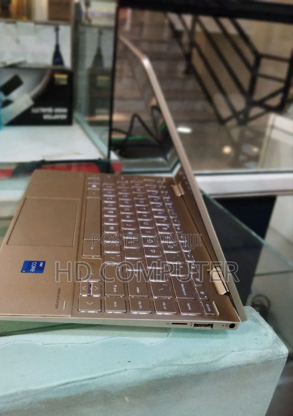 New Laptop HP Envy X360 8GB Intel Core I7 SSD 512GB