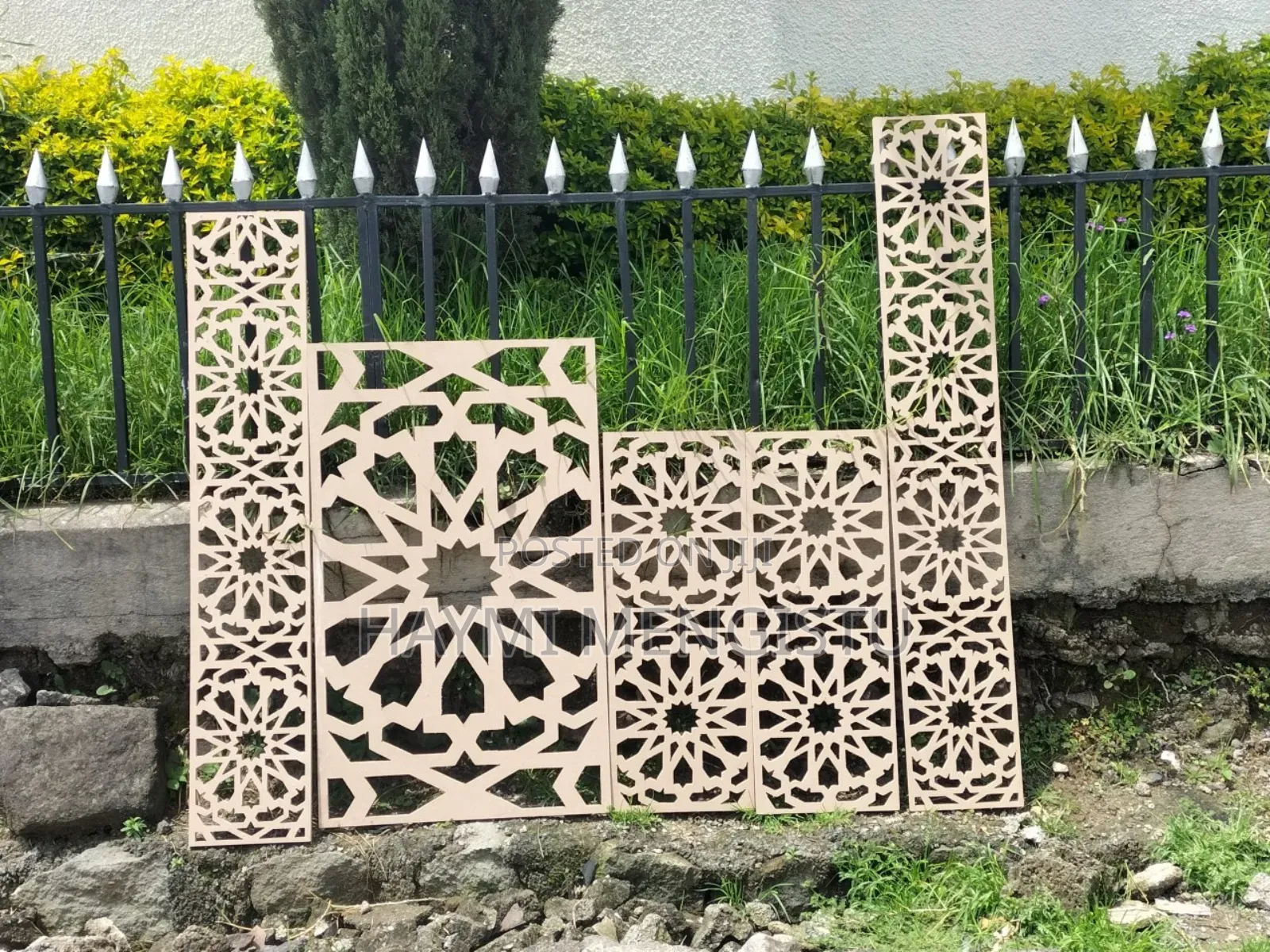 የተለያዩ Mdf ላይ የሚወጡ ዲዛይኖች