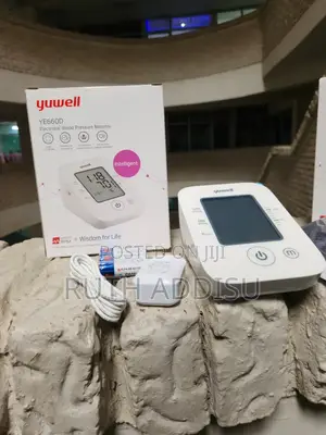 Photo - Blood Pressure Monitor才子digital Bp禁李digital Blood Pressure