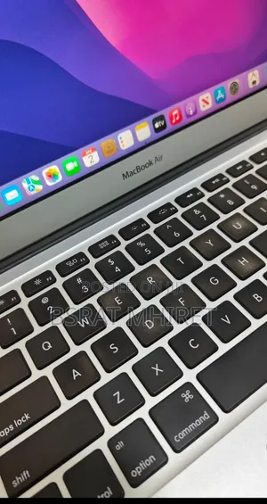 New Laptop Apple MacBook Pro 2017 8GB Intel Core I5 SSD 128GB