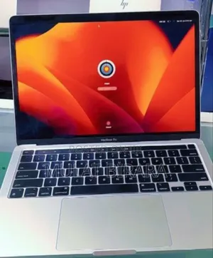 Photo - New Laptop Apple MacBook Pro 2020 8GB Apple M1 Pro SSD 256GB