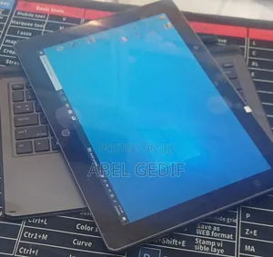 New Laptop HP Elite X2 1012 G2 8GB Intel Core I5 SSD 256GB