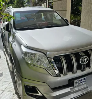 Toyota Land Cruiser Prado 2017 Silver