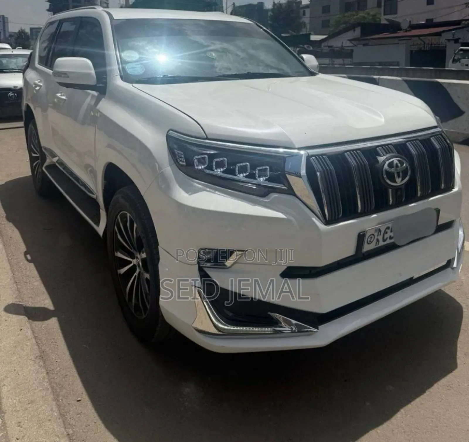 Toyota Land Cruiser Prado 2012 White