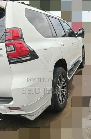 Toyota Land Cruiser Prado 2012 White