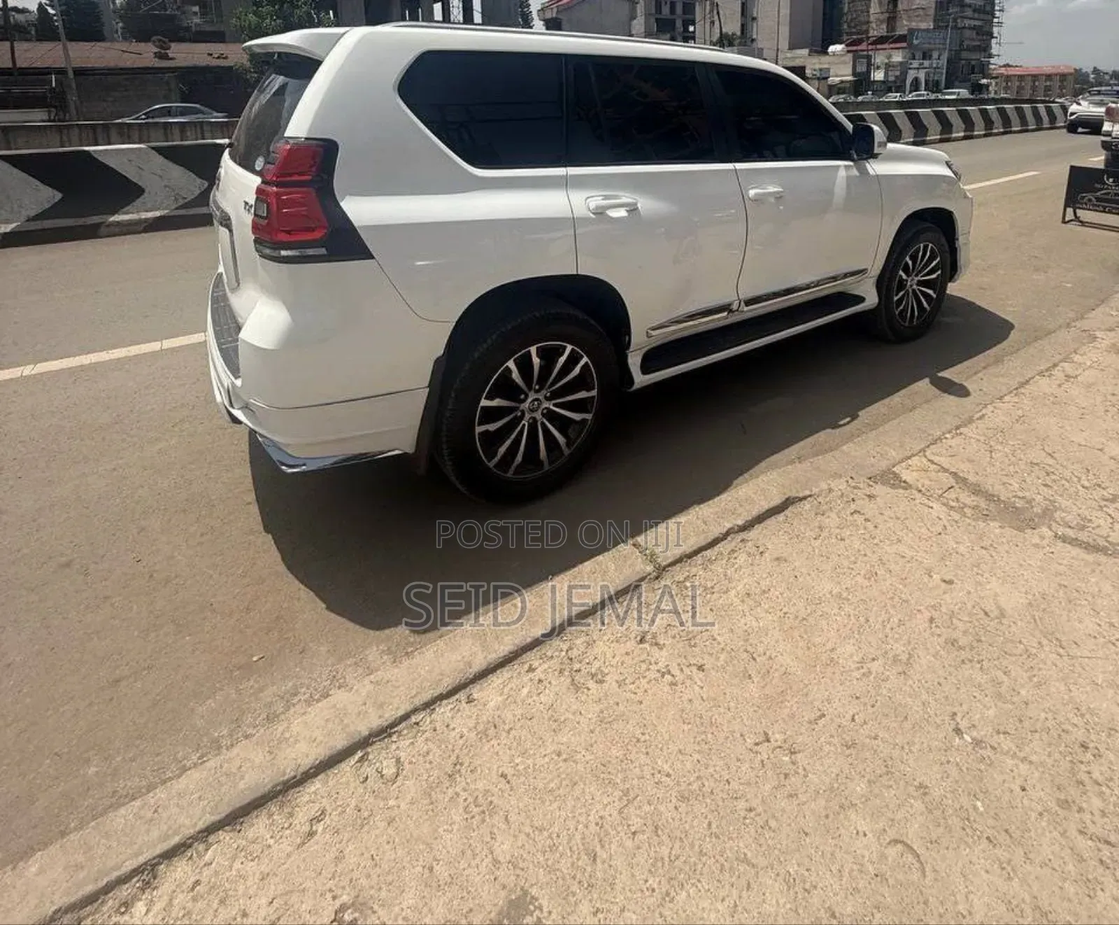 Toyota Land Cruiser Prado 2012 White