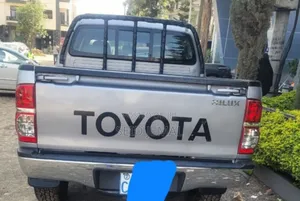 Toyota Hilux 2014 Silver
