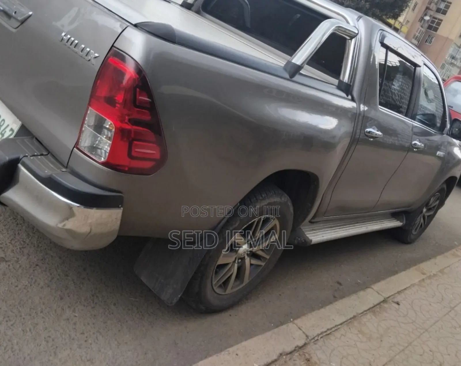 Toyota Hilux 2020 Gray