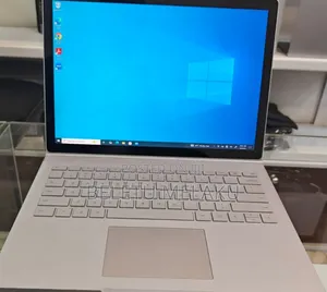 New Laptop Microsoft Surface Book 3 16GB Intel Core I7 SSD 256GB