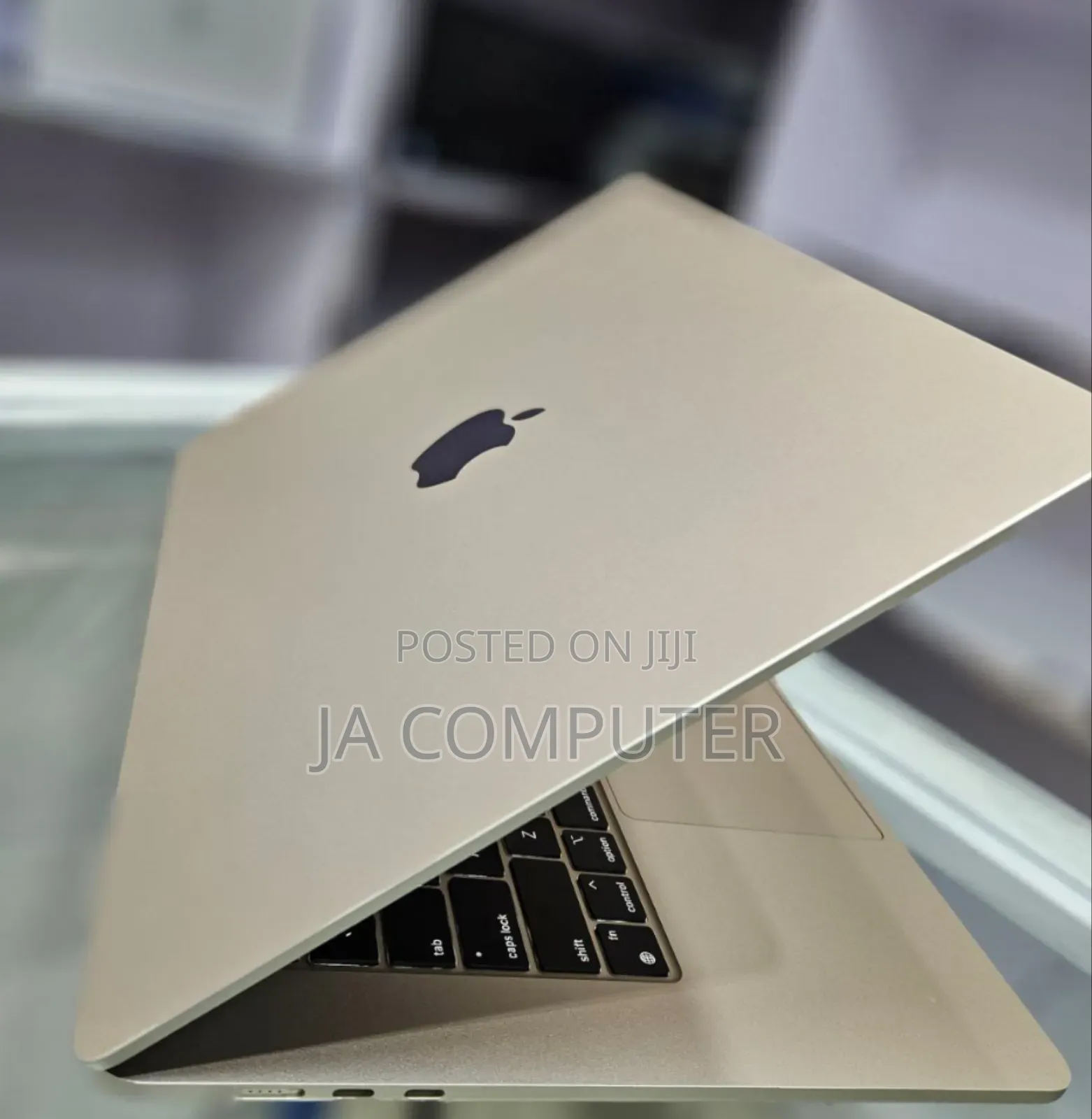 New Laptop Apple MacBook Air 2024 M3 15-Inch 8GB Apple M3 SSD 256GB