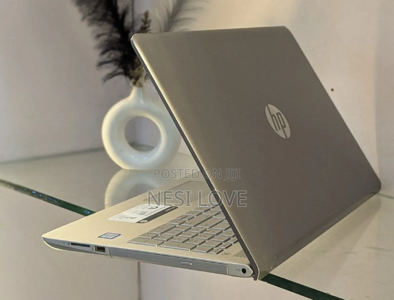 New Laptop HP Pavilion 15 8GB Intel Core I5 SSD 512GB