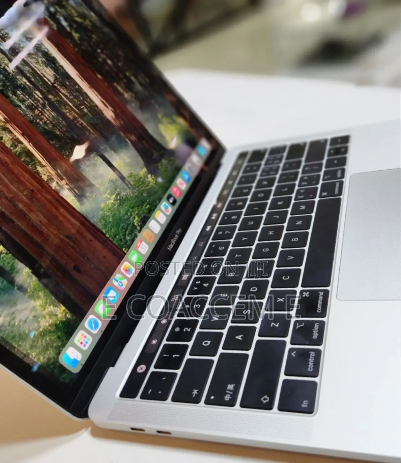 New Laptop Apple MacBook 8GB Intel Core I5 SSD 256GB