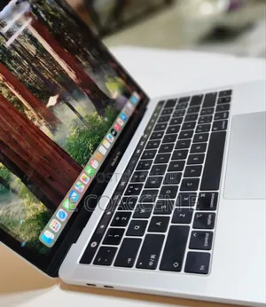 New Laptop Apple MacBook 8GB Intel Core I5 SSD 256GB