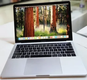 New Laptop Apple MacBook 8GB Intel Core I5 SSD 256GB