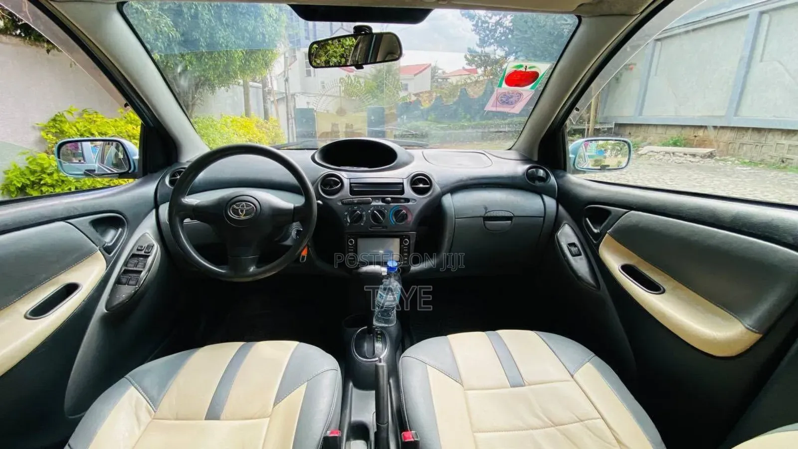 Toyota Vitz 2002 Blue