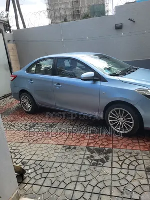 Toyota Yaris 2014 Blue