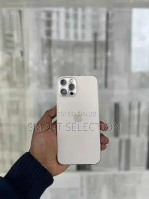 Photo - Apple iPhone 12 Pro Max 256 GB Gold