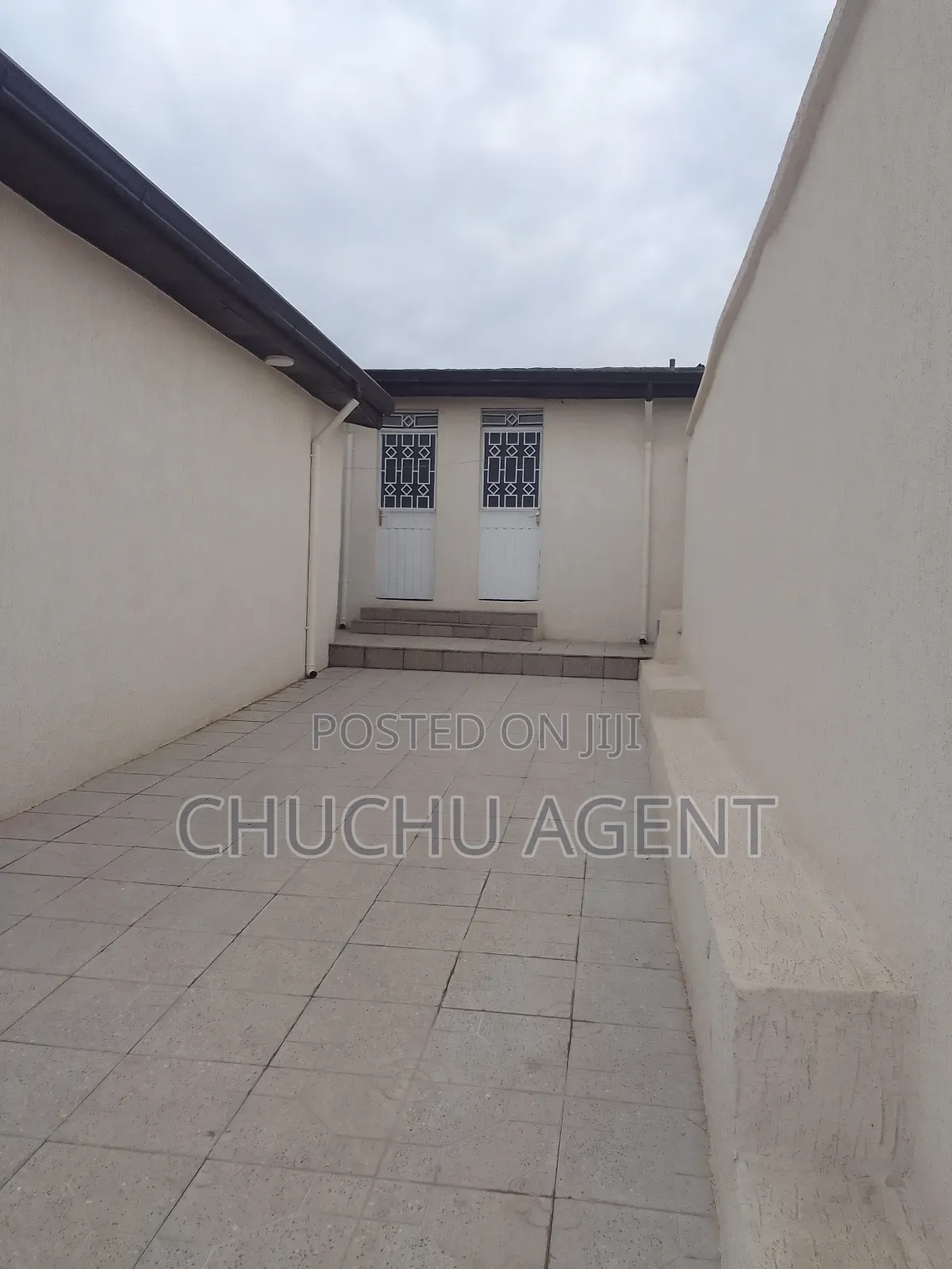 3bdrm Villa in Nifas Silk-Lafto for sale