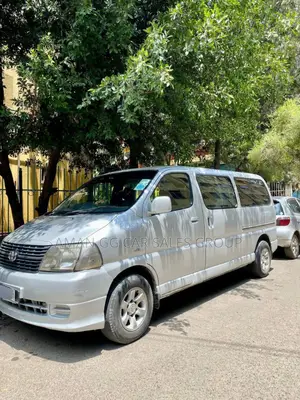 Toyota HiAce 2007 Silver